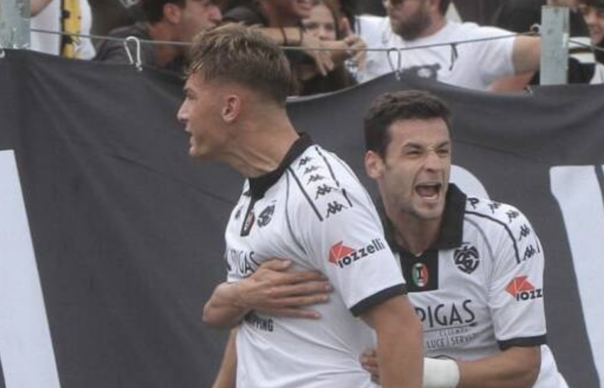 Lo Spezia domina il derby lunense 