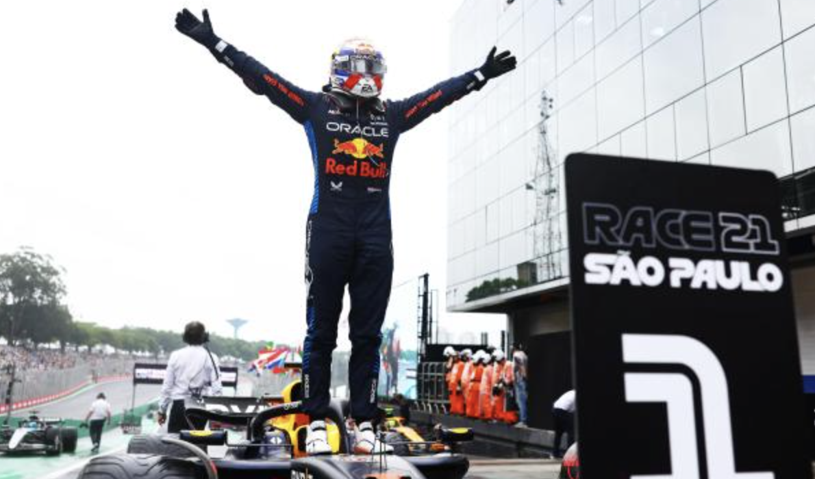 Verstappen sbaraglia la concorrenza