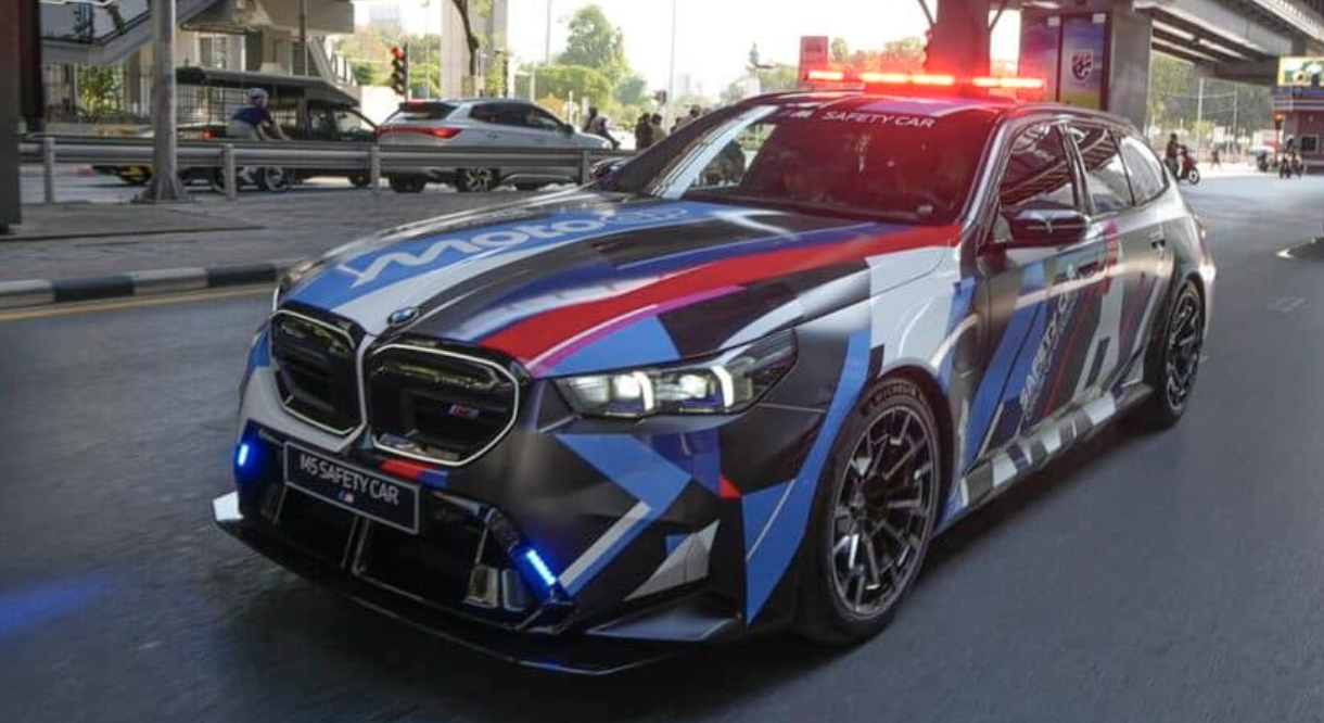 Bmw M5 Touring safety car MotoGP